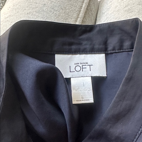 LOFT Ruffled Blouse - Picture 4 of 4